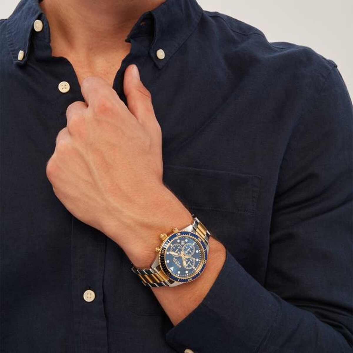 V6HCAEB472B34107BA26E9D69053BA8F531R6653693P5