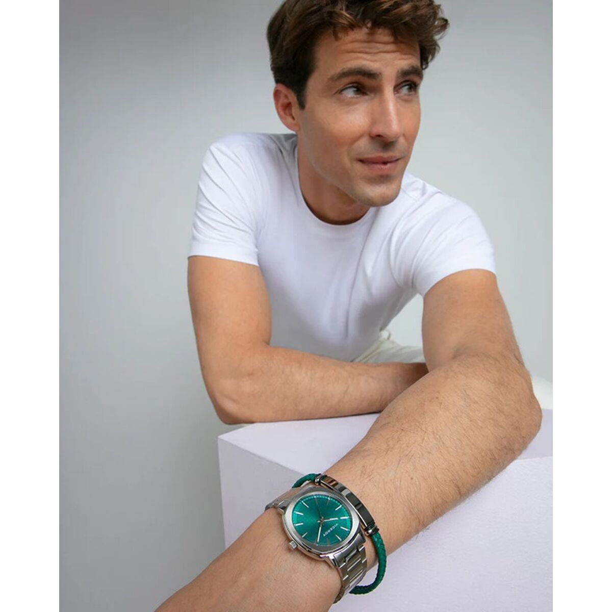 V4H61EBF773DF895B4BE86B7C3C9762684FR6733066P4