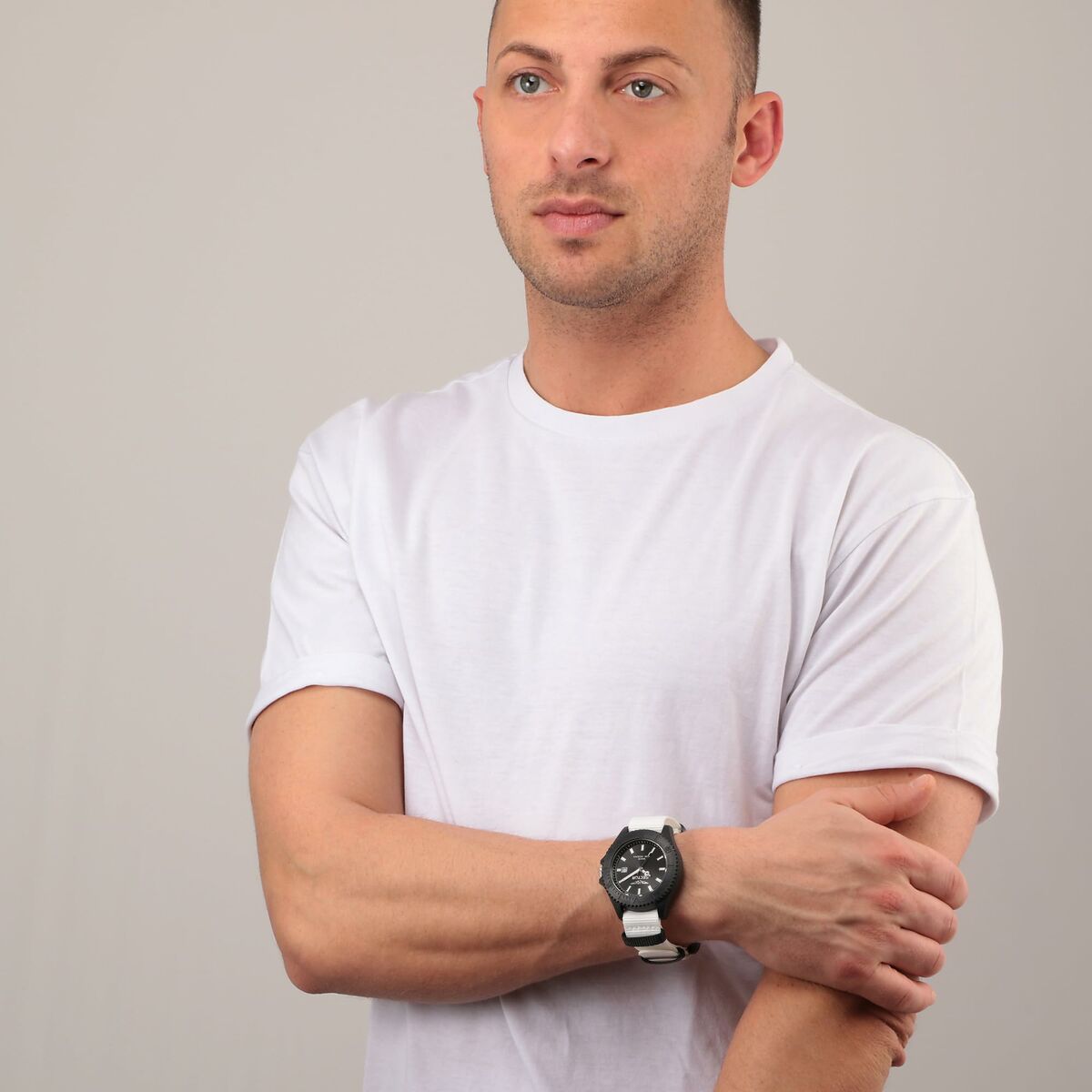 V3H23946CBD6D495C8036038DD55BDAD8C3R7042940P6